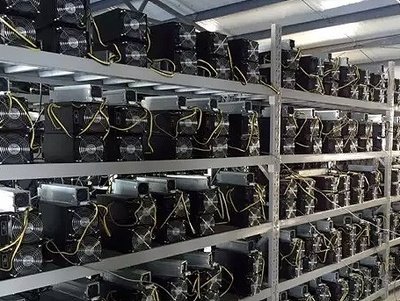 An organized mining farm